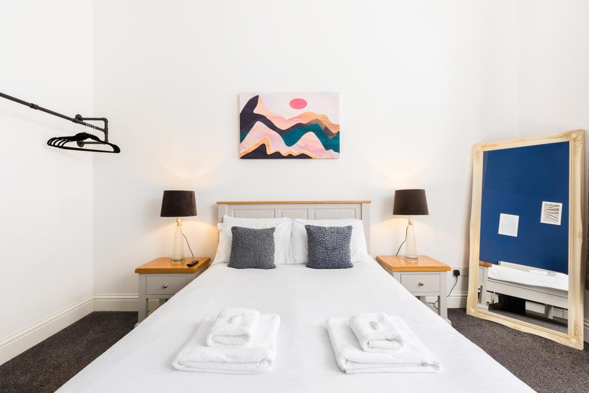 1-Bedroom Apartment In Leamington Spa With Free Parking Экстерьер фото
